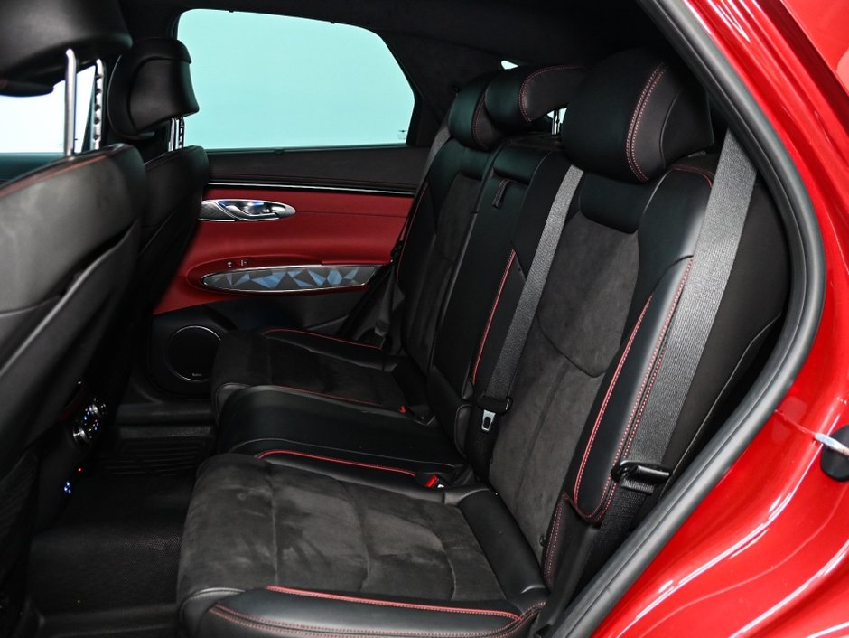 GENESIS GV70 2.5T Prestige 2022-4