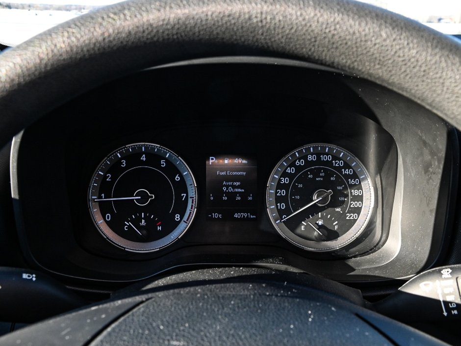 Hyundai Venue Essential 2022-15