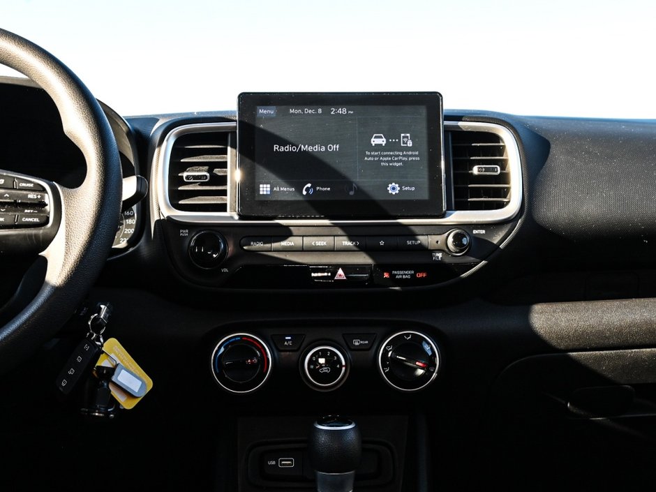 Hyundai Venue Essential 2022-12