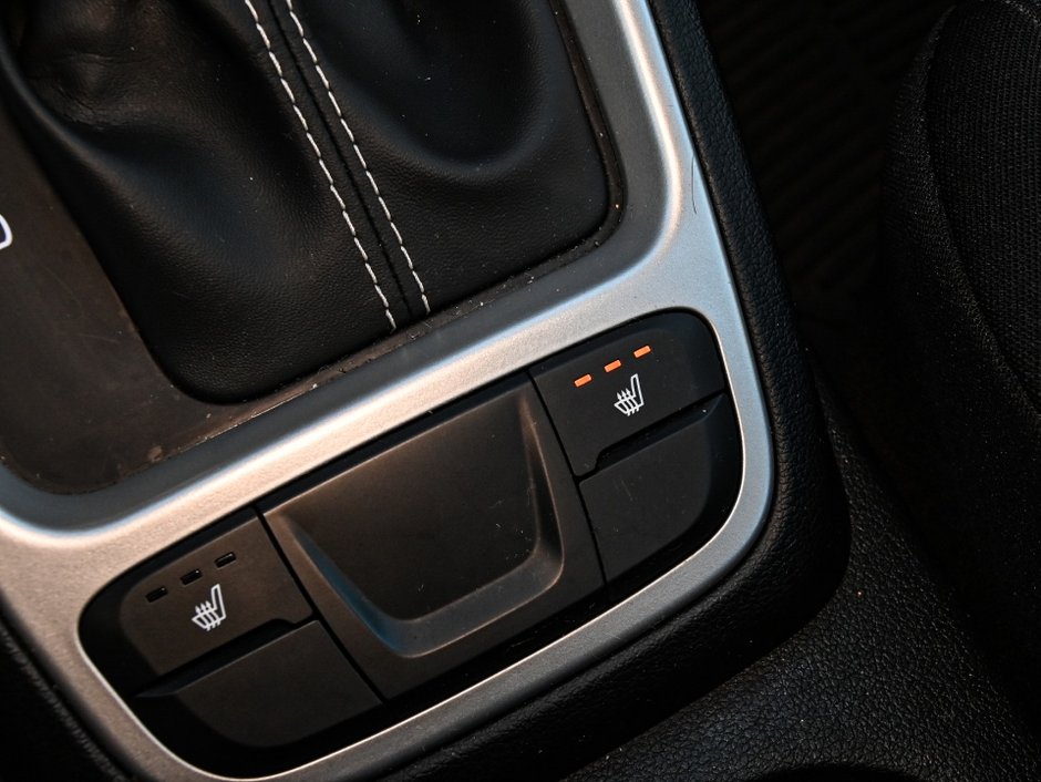 Hyundai Venue Essential 2022-22