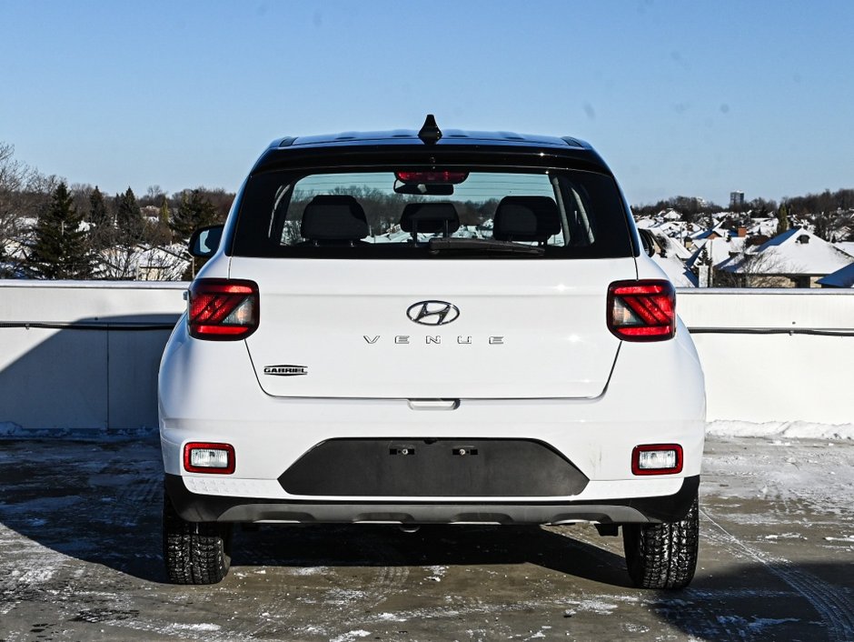 Hyundai Venue Essential 2022-5
