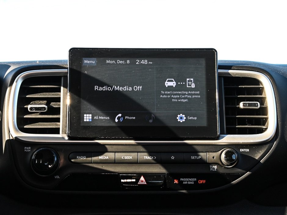 Hyundai Venue Essential 2022-14