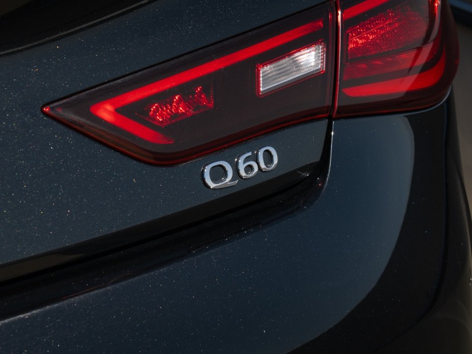 2021 Infiniti Q60 LUXE-38