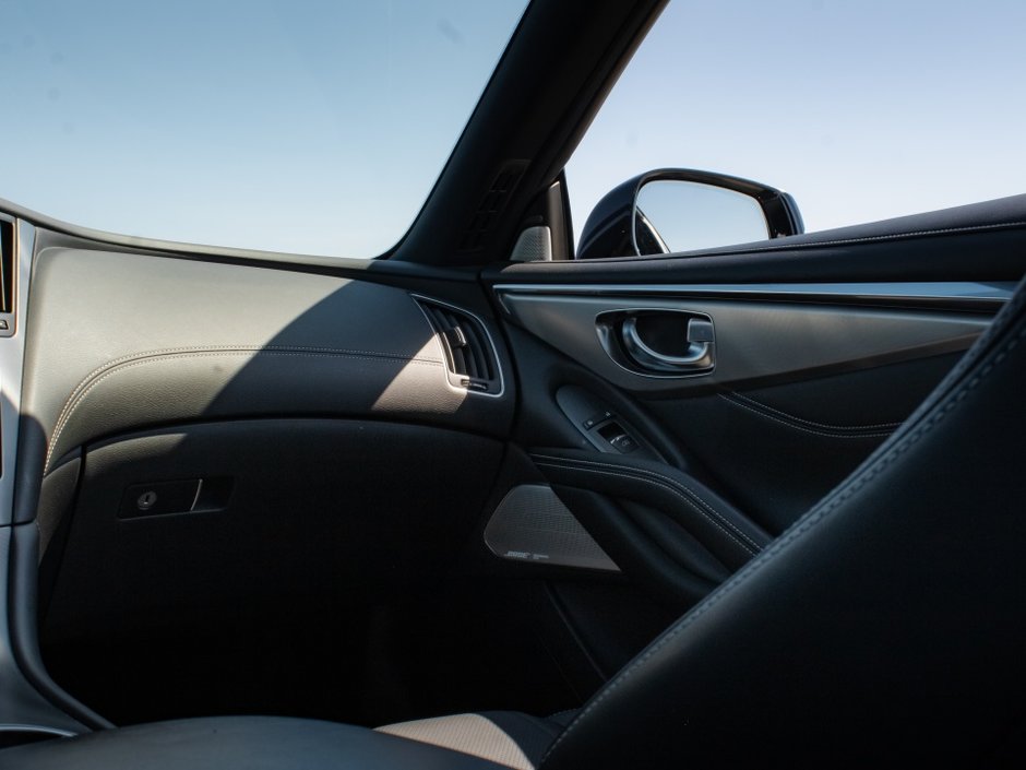 2021 Infiniti Q60 LUXE-33