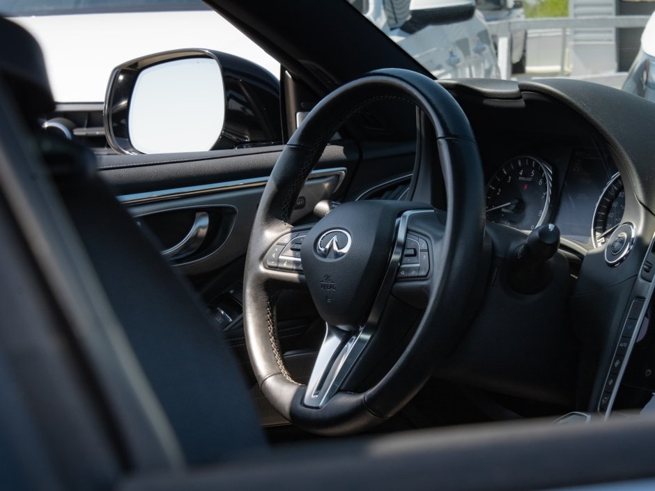 2021 Infiniti Q60 LUXE-31