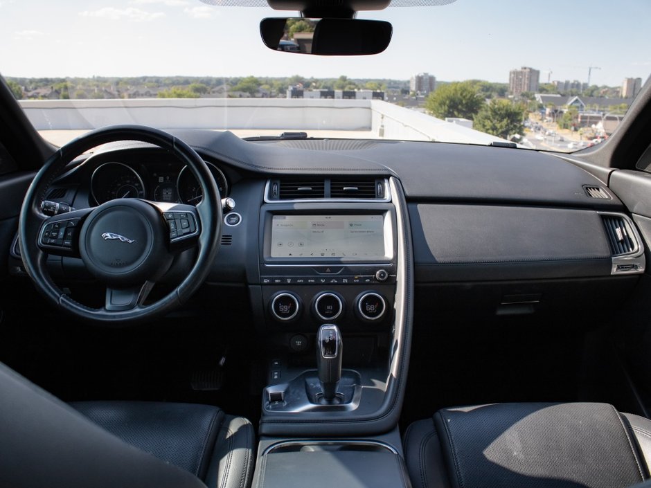 Jaguar E-PACE S 2018-13
