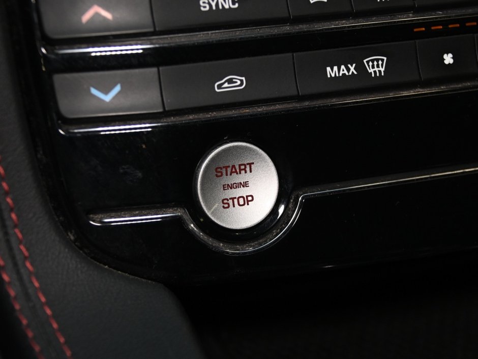 2018 Jaguar F-PACE S-19