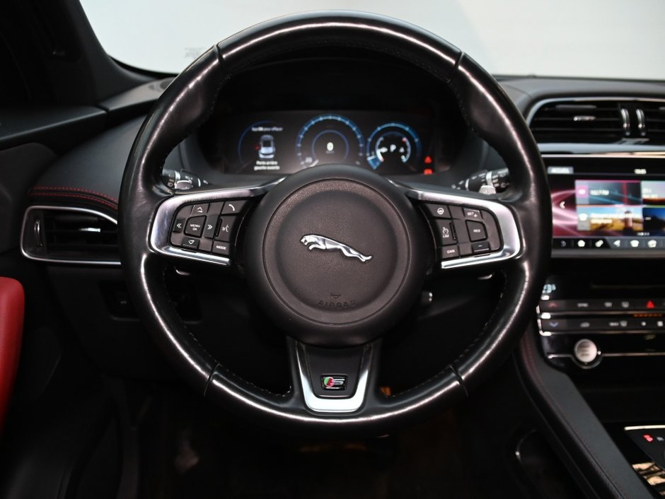 2018 Jaguar F-PACE S-14