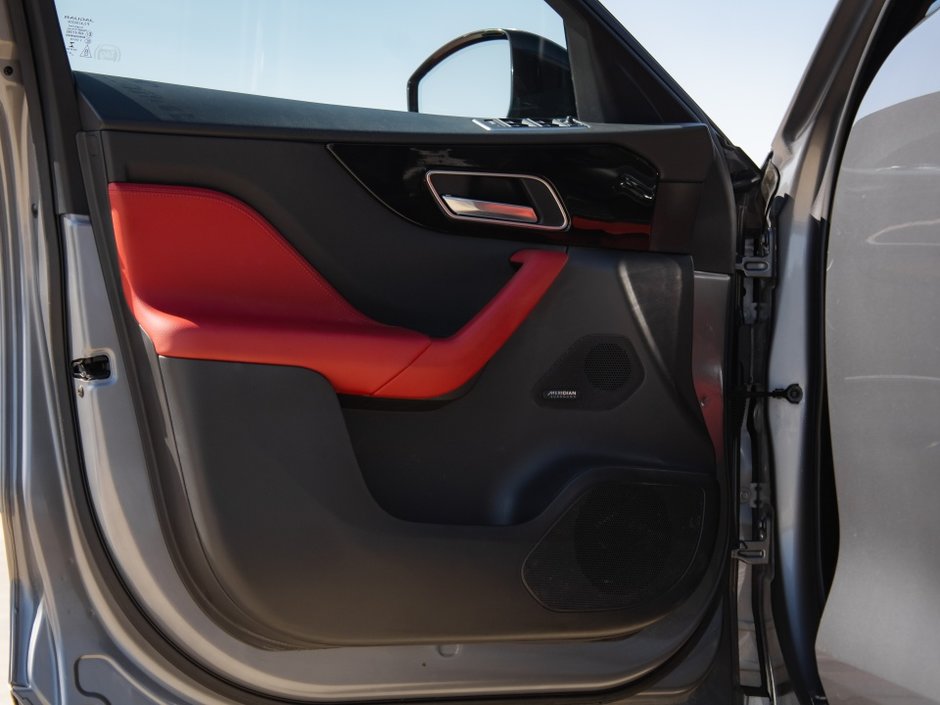 2020 Jaguar F-PACE R-Sport-8