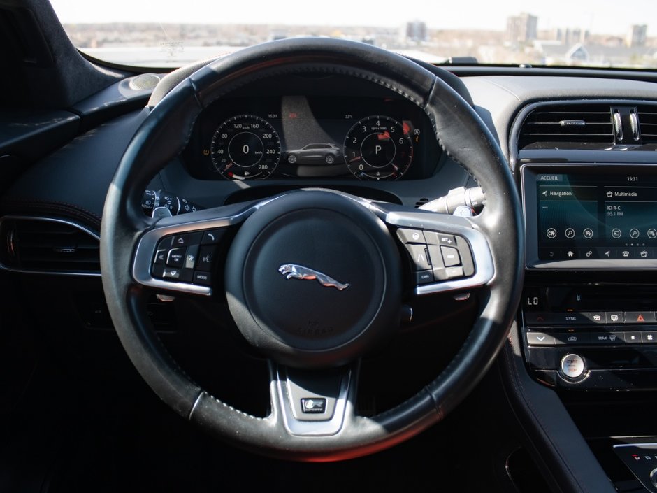 2020 Jaguar F-PACE R-Sport-14