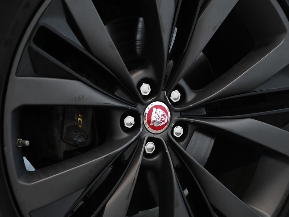 Jaguar F-PACE 300 Sport 2020-31