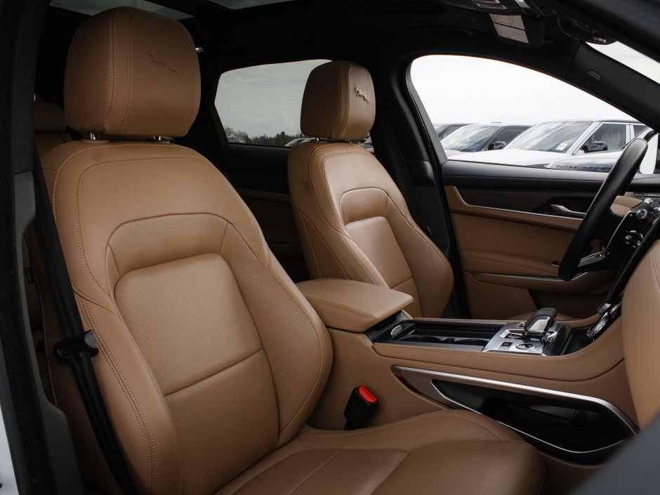 2021 Jaguar F-PACE P250 S-26