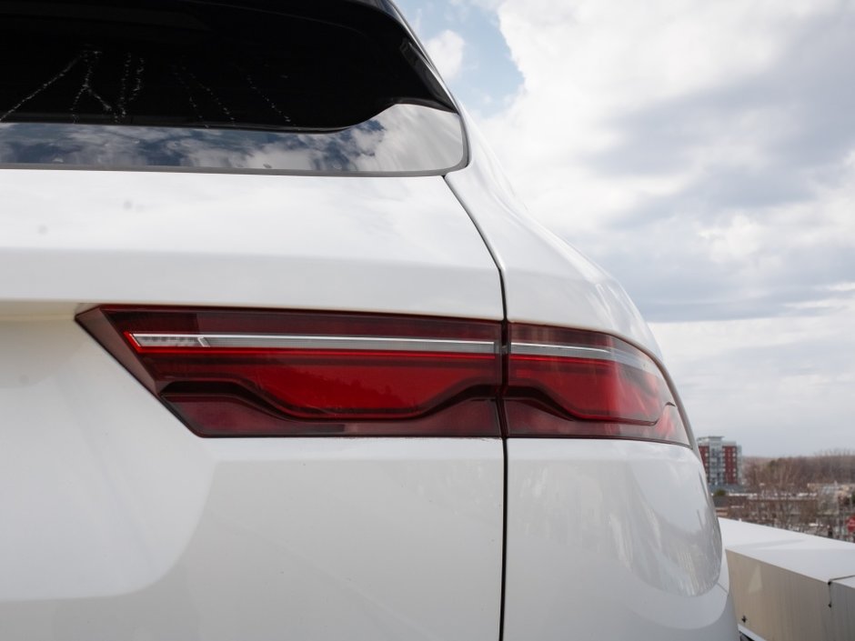 2021 Jaguar F-PACE P250 S-28