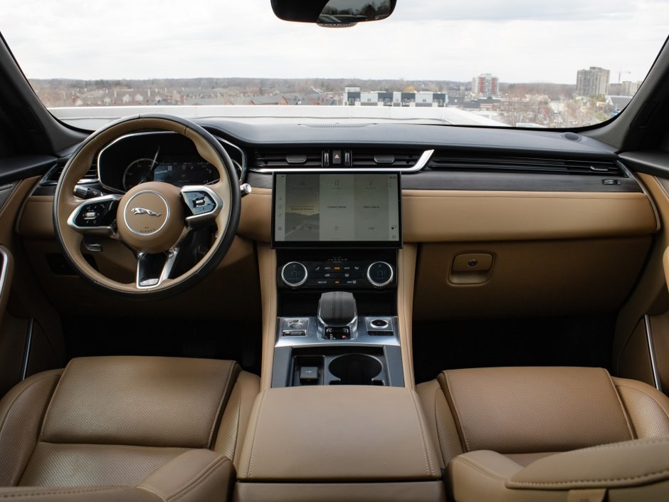 2021 Jaguar F-PACE P250 S-12