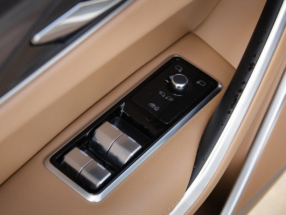 2021 Jaguar F-PACE P250 S-9