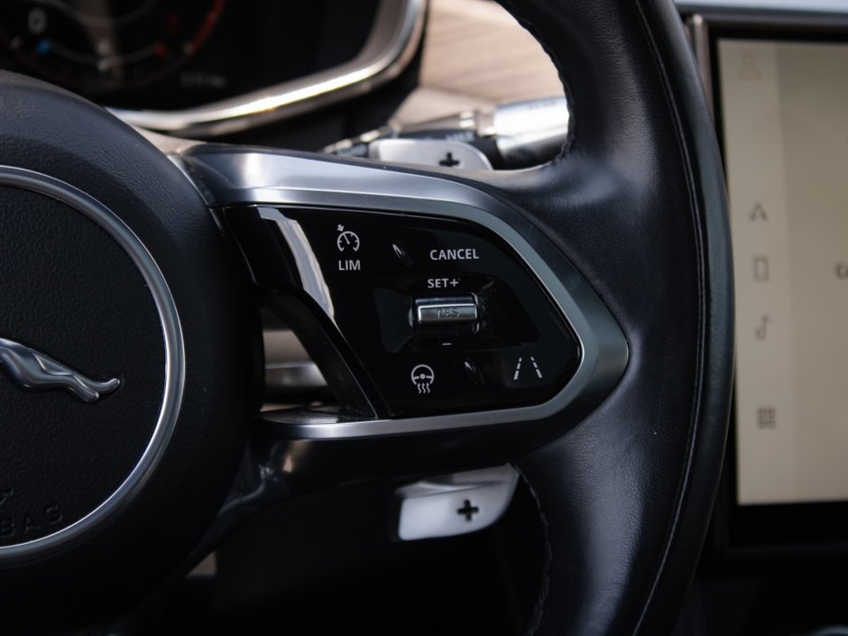 2021 Jaguar F-PACE P250 S-18