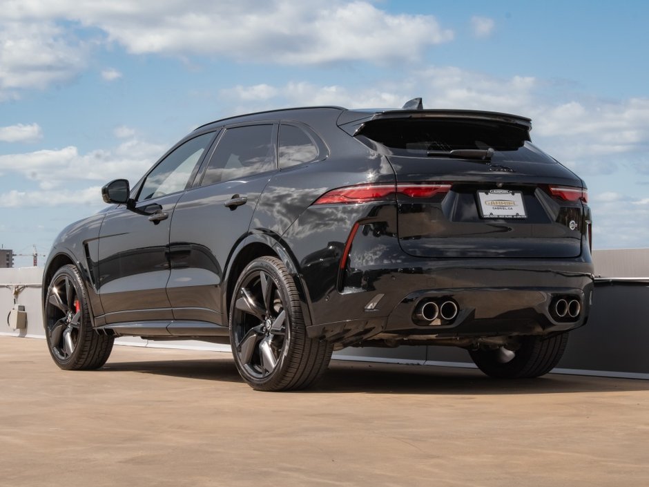 Jaguar F-PACE P550 SVR 2021-1