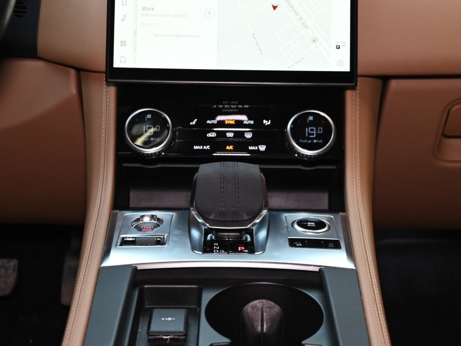 2022 Jaguar F-PACE P250 S-22