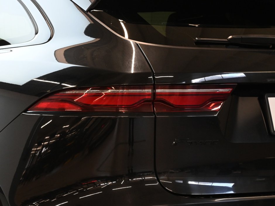 2022 Jaguar F-PACE P250 S-30