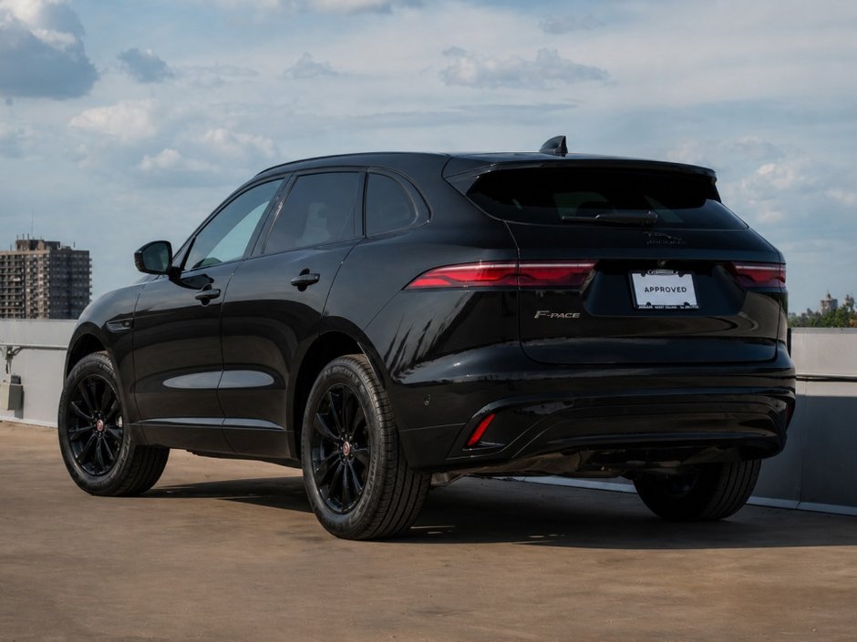 2022 Jaguar F-PACE P250 S-1