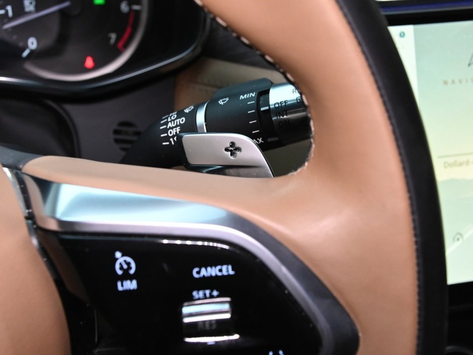 2022 Jaguar F-PACE P250 S-27