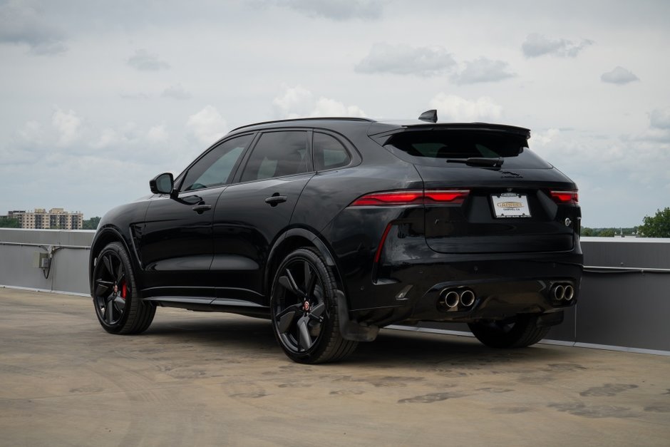 Jaguar F-PACE SVR 2023-1