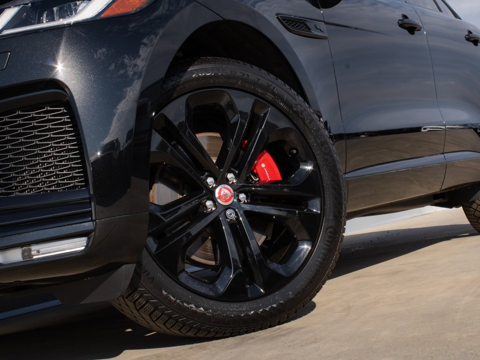 Jaguar F-PACE R-Dynamic S 2023-34