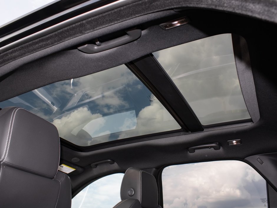 Jaguar F-PACE R-Dynamic S 2023-25