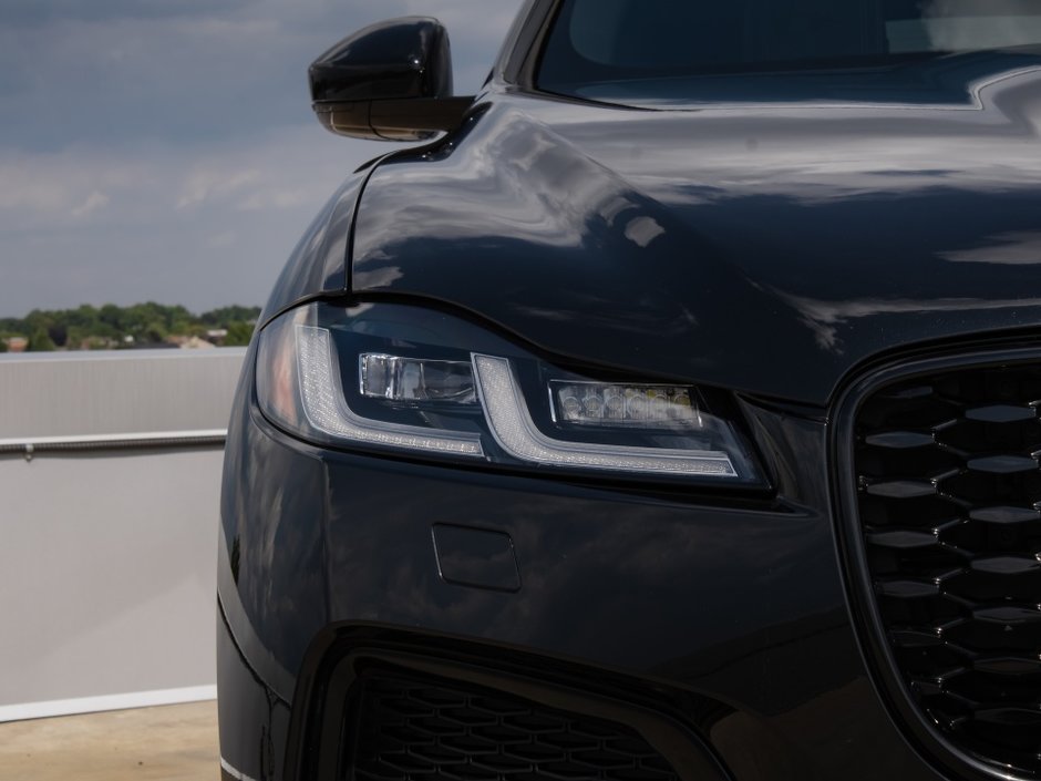 Jaguar F-PACE R-Dynamic S 2023-34