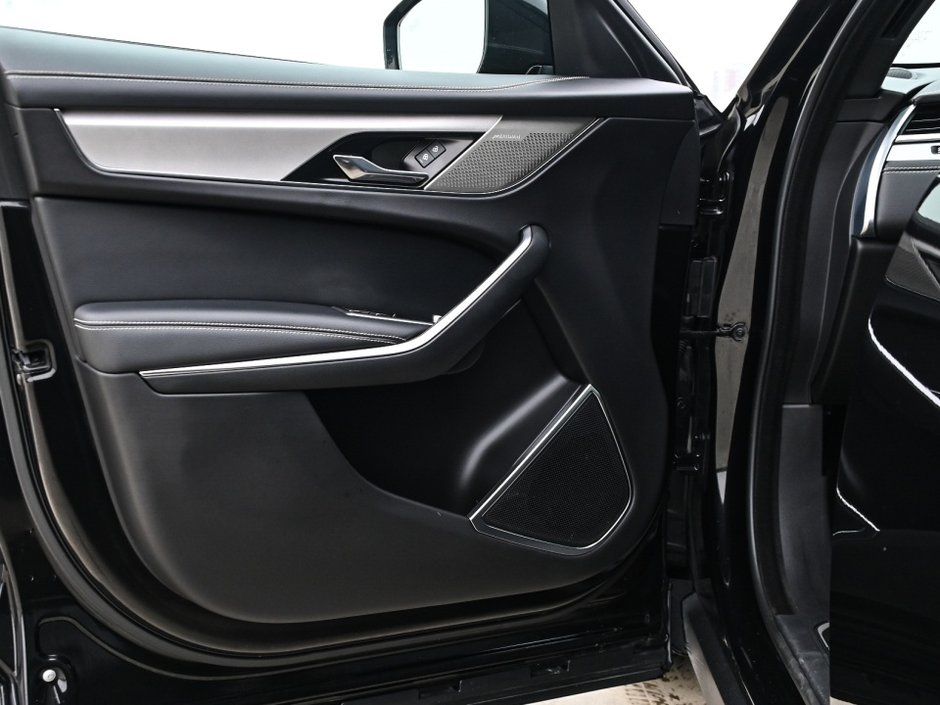 2023 Jaguar F-Pace R-DYNAMIC S/4.80% WITH CERTIFICATION-8