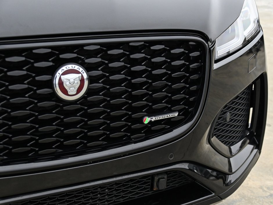 2023 Jaguar F-Pace R-DYNAMIC S/4.80% WITH CERTIFICATION-34