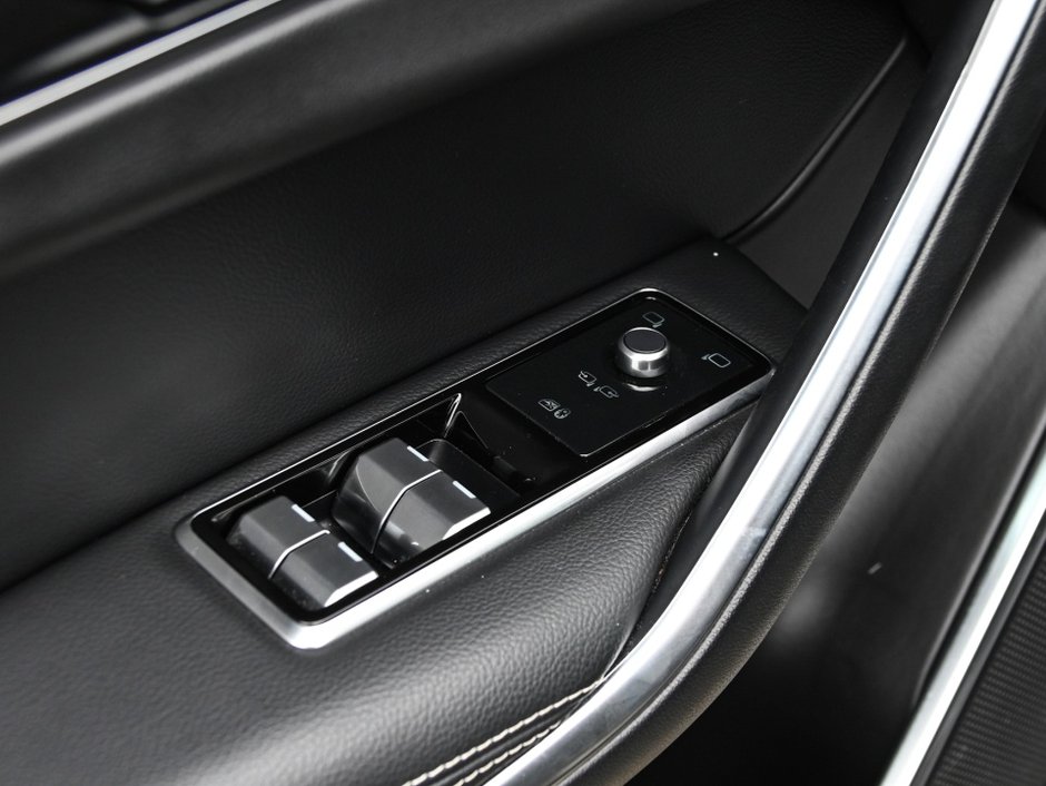 2023 Jaguar F-Pace R-DYNAMIC S/4.80% WITH CERTIFICATION-9