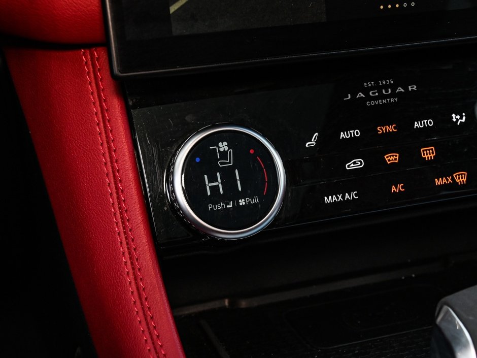 2023 Jaguar F-PACE R-Dynamic S-19