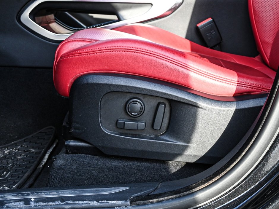 2023 Jaguar F-PACE R-Dynamic S-11