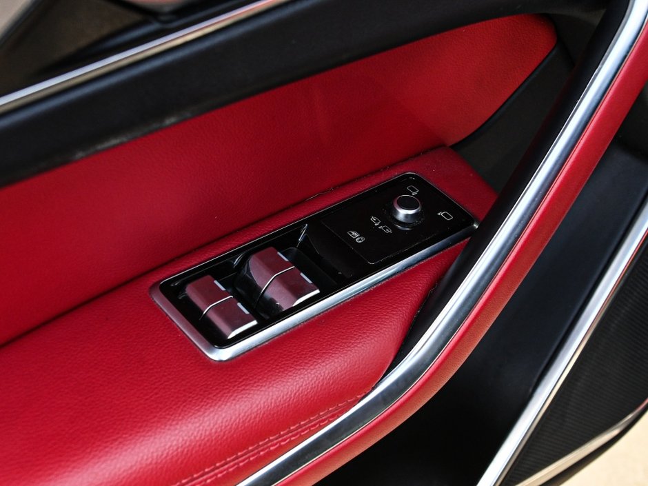 2023 Jaguar F-PACE R-Dynamic S-10