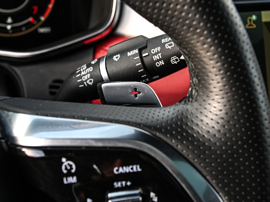 2023 Jaguar F-PACE R-Dynamic S-22