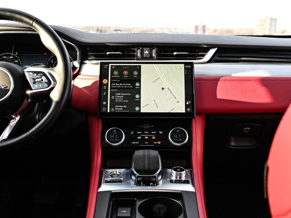 2023 Jaguar F-PACE R-Dynamic S-16