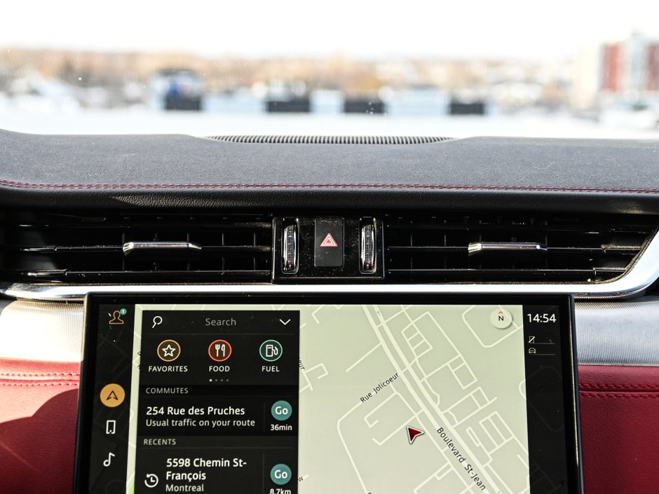 2023 Jaguar F-PACE R-Dynamic S-27