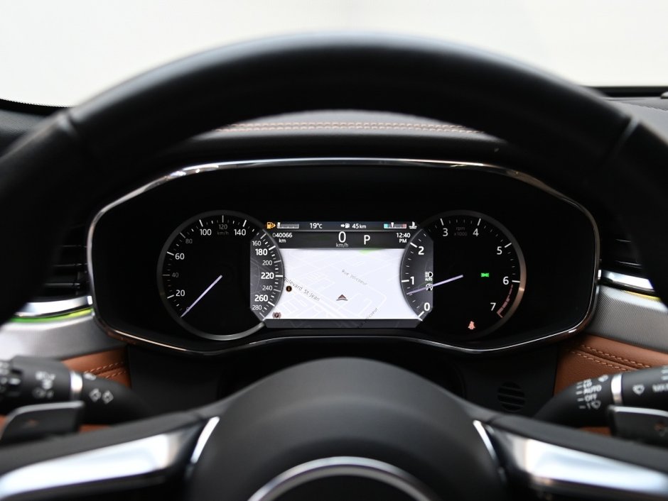 2023 Jaguar F-PACE R-Dynamic S-15