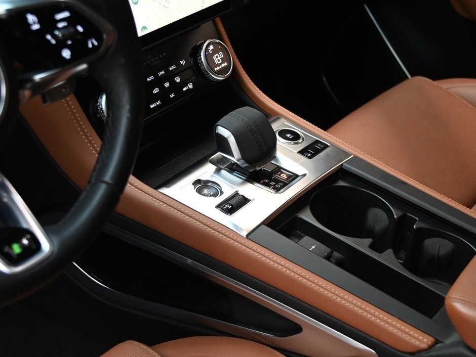 Jaguar F-PACE R-Dynamic S 2023-12