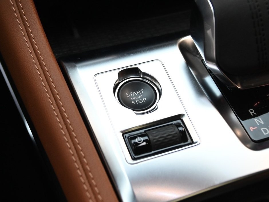 Jaguar F-PACE R-Dynamic S 2023-24