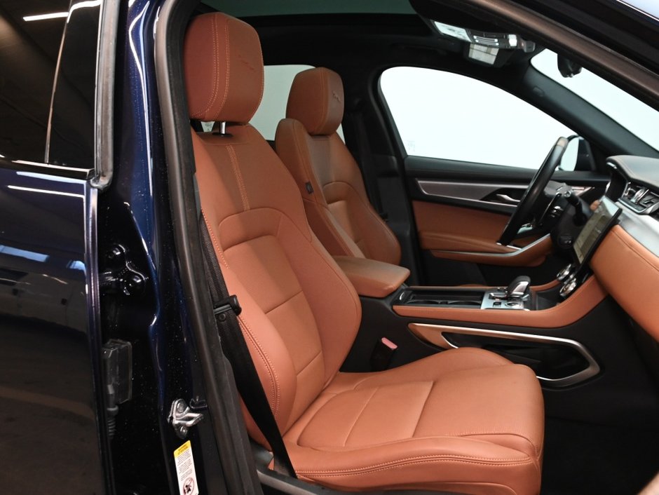 Jaguar F-PACE R-Dynamic S 2023-23