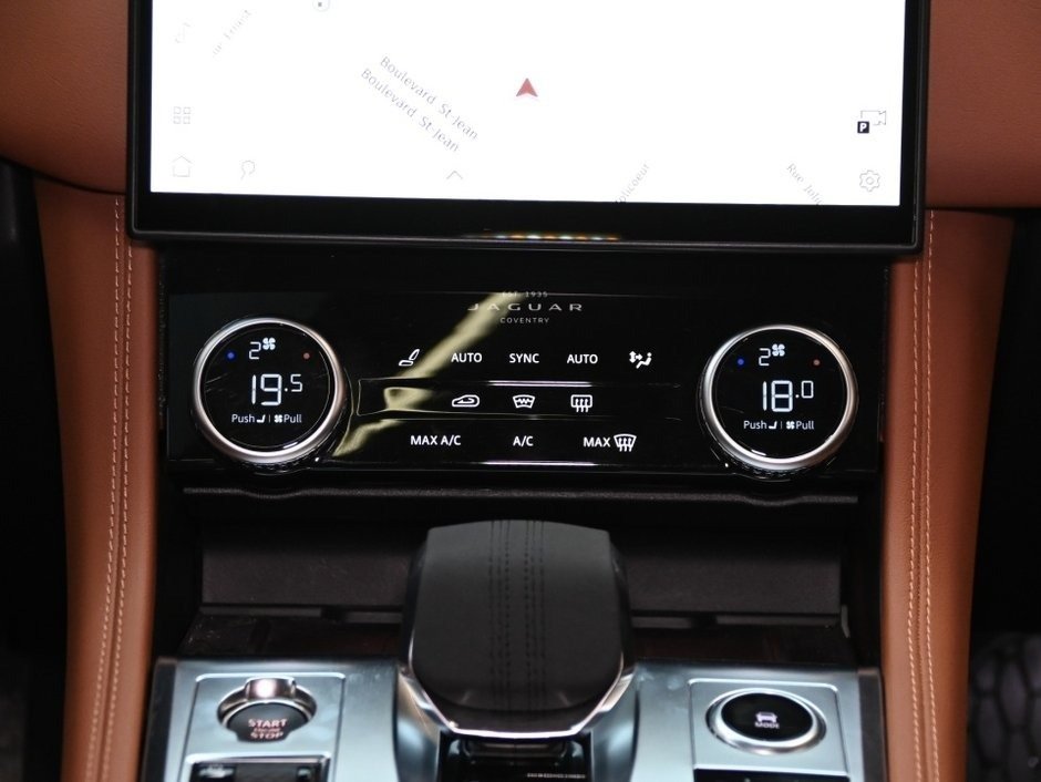 Jaguar F-PACE R-Dynamic S 2023-21