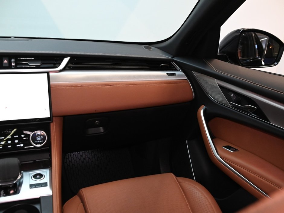 Jaguar F-PACE R-Dynamic S 2023-28