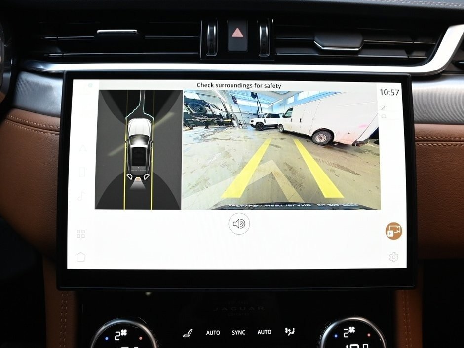 Jaguar F-PACE R-Dynamic S 2023-20