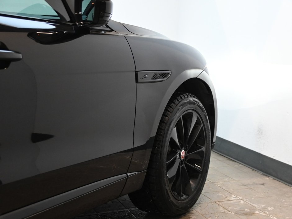 Jaguar F-PACE R-Dynamic S 2023-26