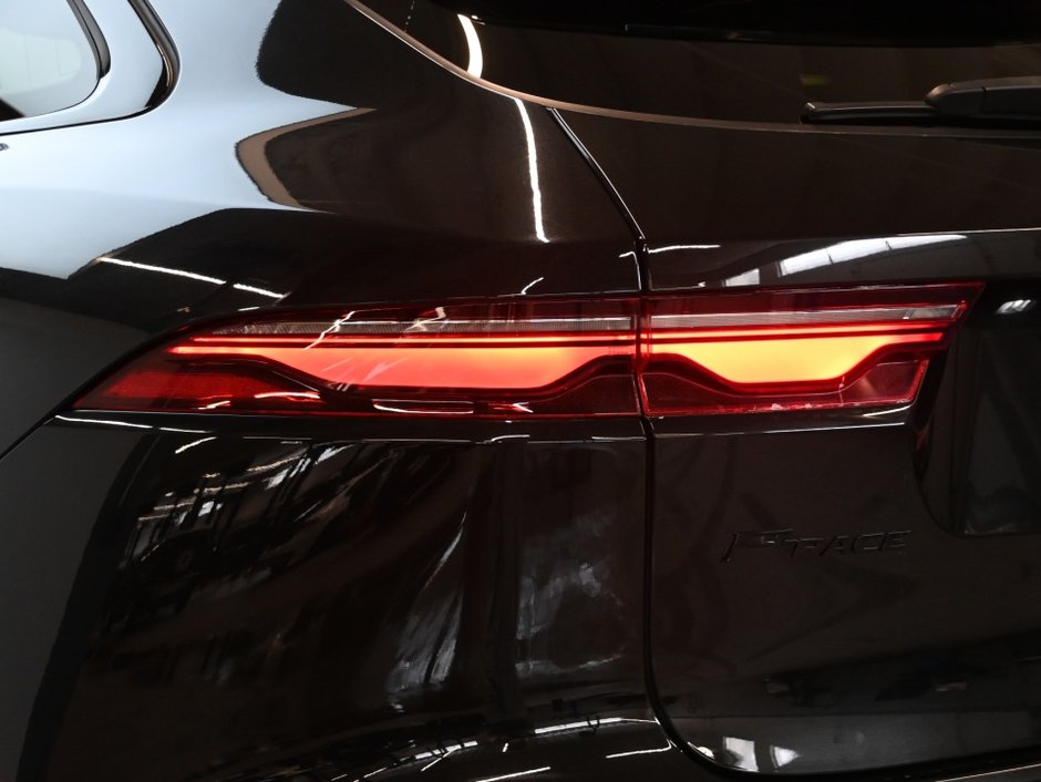 Jaguar F-PACE R-Dynamic S 2023-28