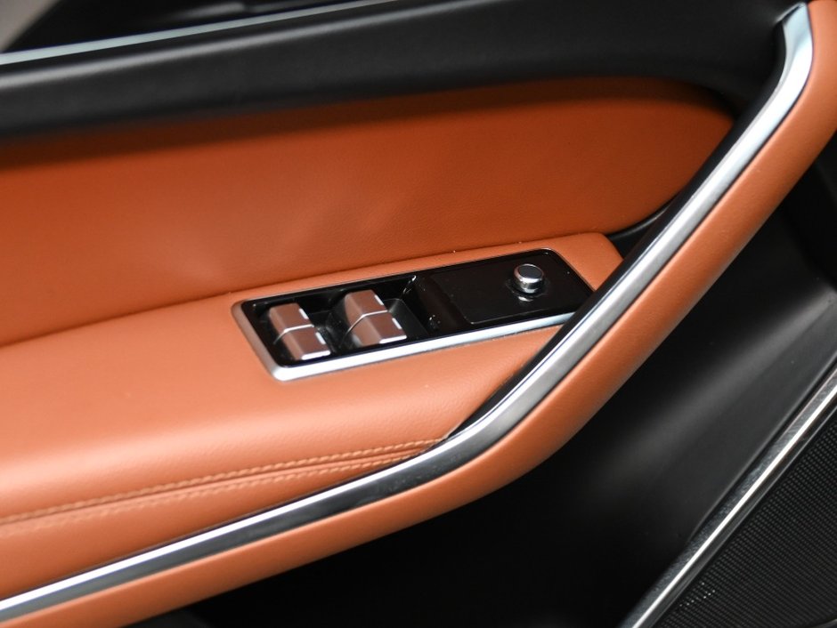 Jaguar F-PACE R-Dynamic S 2023-10