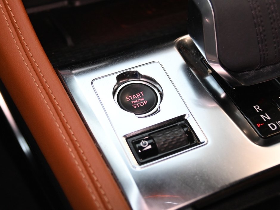 Jaguar F-PACE R-Dynamic S 2023-21