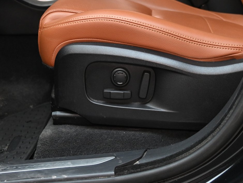 Jaguar F-PACE R-Dynamic S 2023-11